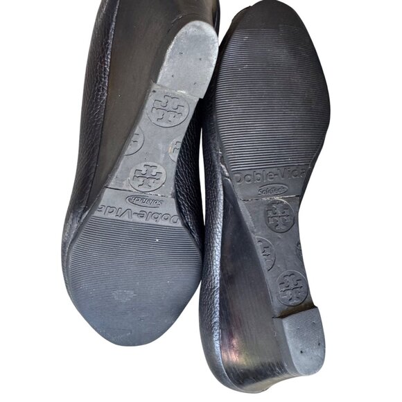 Tory Burch Black Leather Wedge Peep Toe Pumps With Gold Logo Size 10M - Picture 10 of 12